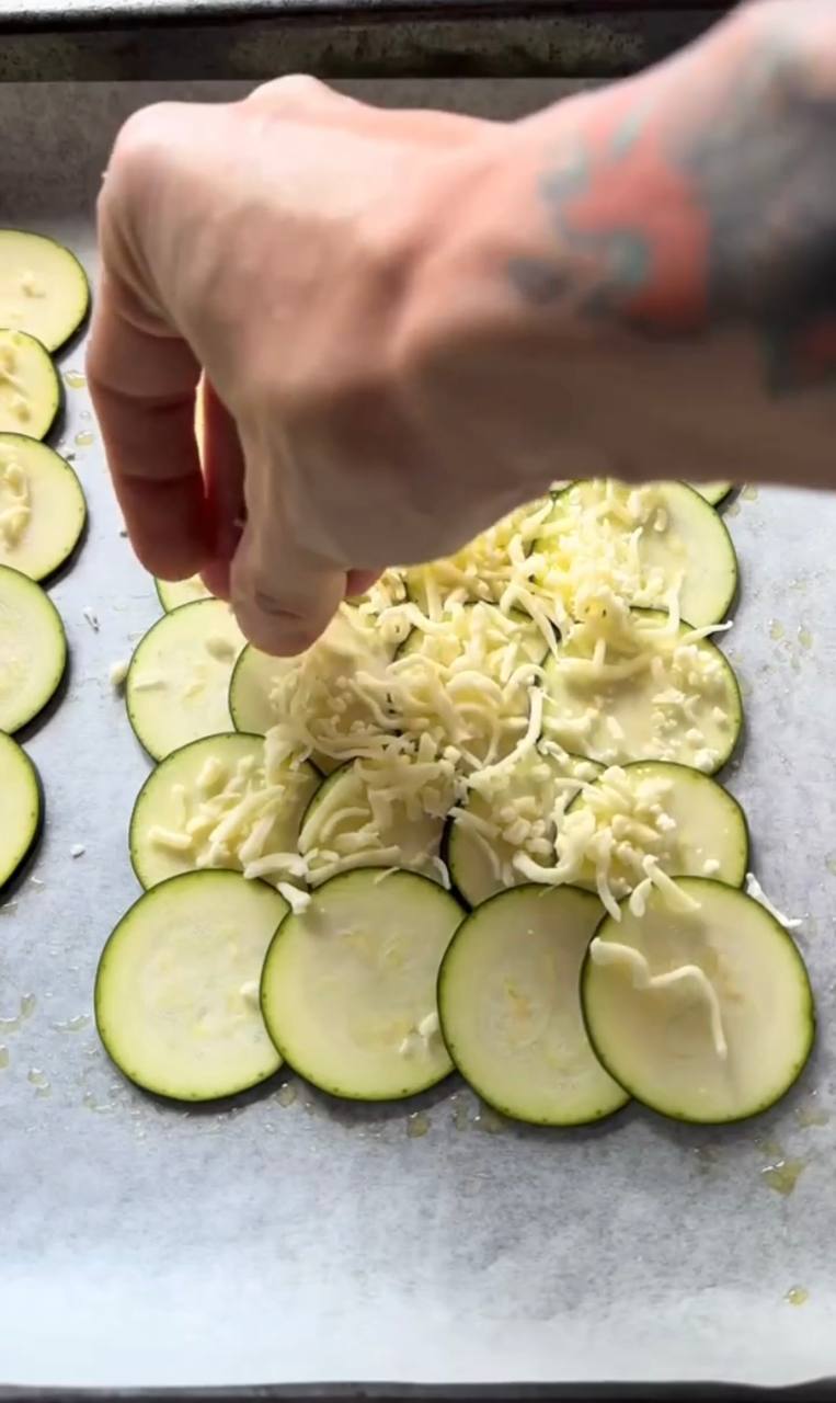 Вкусный сэндвич из кабачков, который станет вашим любимым: готовится очень легко